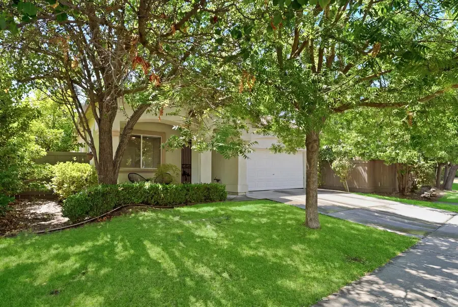 681 Eastbrook Circle, Sacramento, CA 95835 - #3