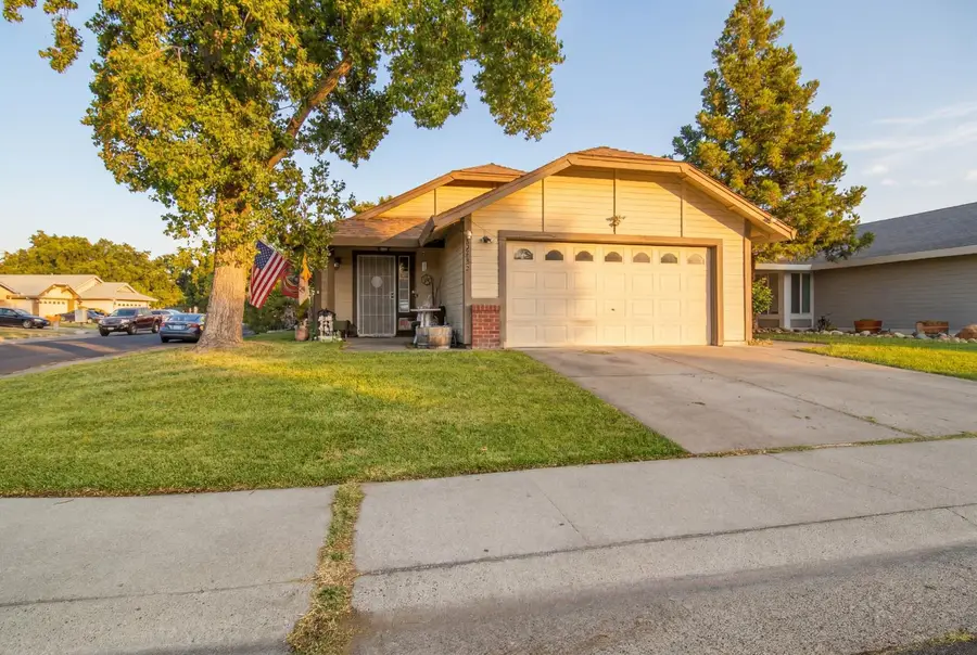 6252 Riverbelle Court, Rio Linda, CA 95673 - #2