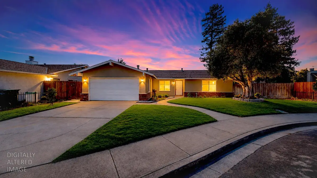 990 Hycell Ct Court, Turlock, CA 95380 - #1