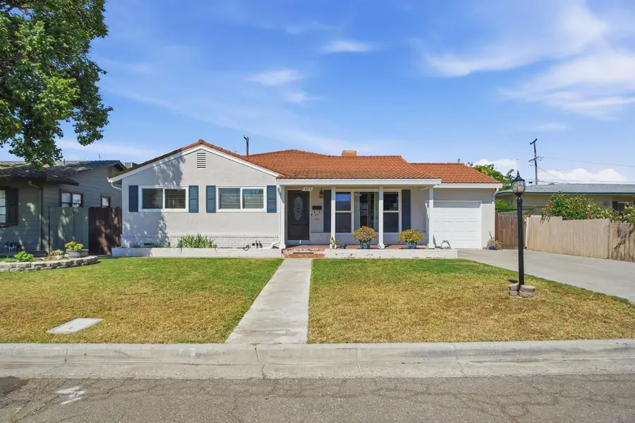 889 Real Avenue, Newman, CA 95360 - #2