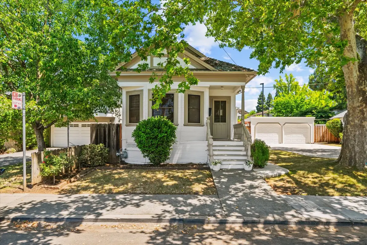851 38th Street, Sacramento, CA 95816 - #1