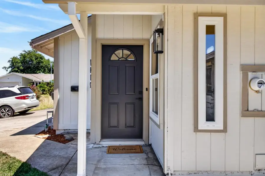 7412 Somerton Way, Sacramento, CA 95828 - #2