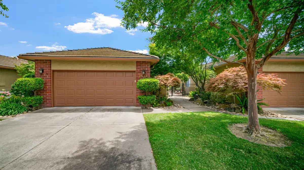 2561 Central Park Drive, Lodi, CA 95242 - #1