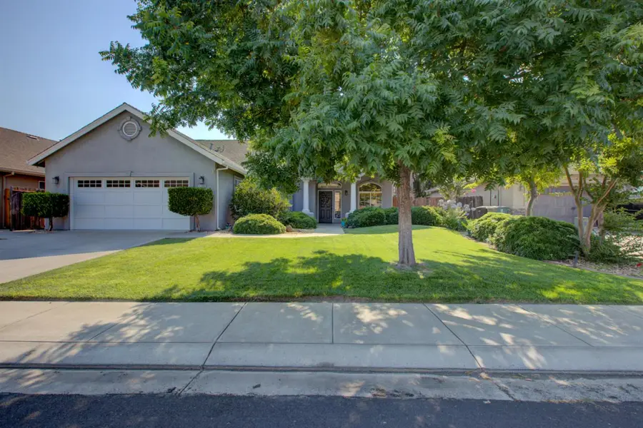 1704 Nutshell Court, Hughson, CA 95326 - #2