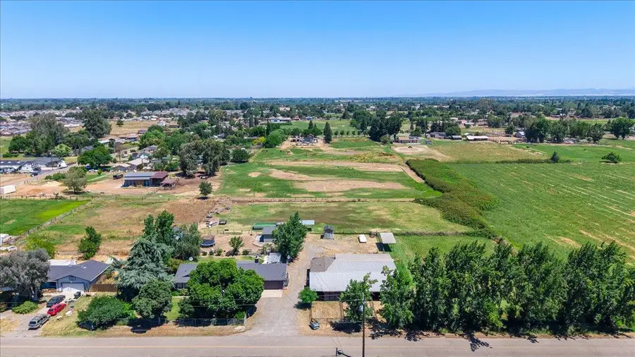 4649 Kentucky Avenue, Oakdale, CA 95361 - #3