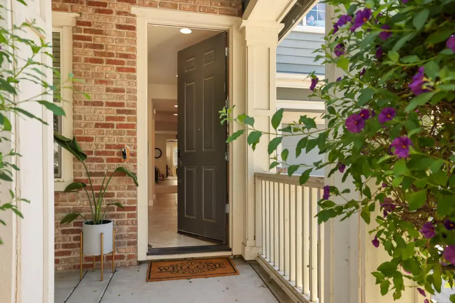 566 W Bonaventure Avenue, Mountain House, CA 95391 - #3