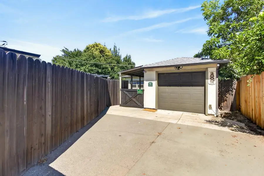 2865 59th Street, Sacramento, CA 95817 - #3