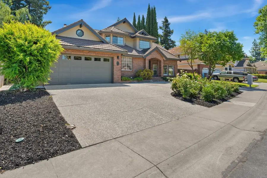 7 Chicory Bend Court, Sacramento, CA 95831 - #2