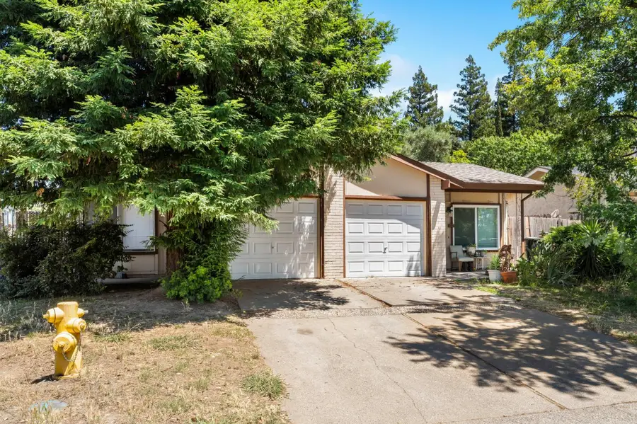 3962 Queenston Court, Carmichael, CA 95608 - #2