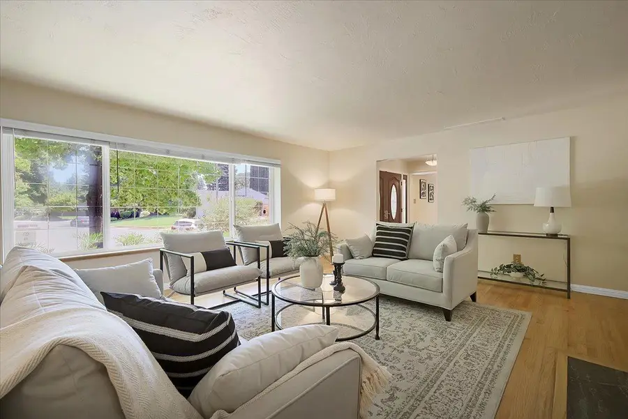 4201 Loazell Court, Sacramento, CA 95864 - #2