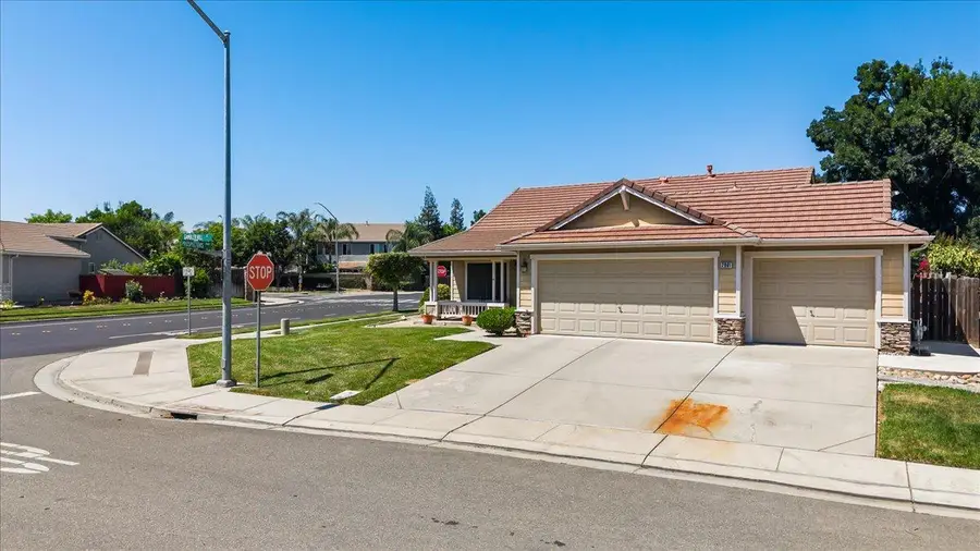 2901 Gambler Hill Court, Riverbank, CA 95367 - #3