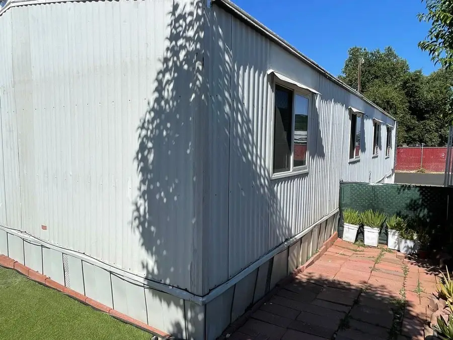 6044 Revolution Lane, Citrus Heights, CA 95621 - #2
