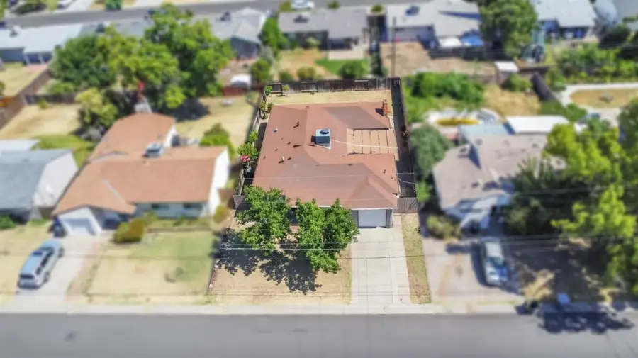 2047 Edwin Way, Sacramento, CA 95825 - #3
