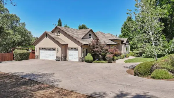 13700 Blackwood Way, Auburn, CA 95602