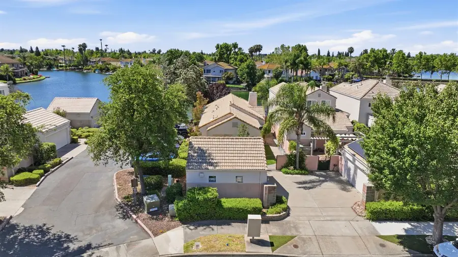 9189 E Laguna Way, Elk Grove, CA 95758 - #2