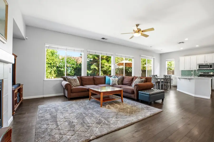 588 Bob Way, Ripon, CA 95366 - #3
