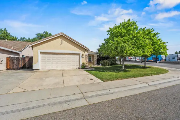 8300 White Spruce Drive, Antelope, CA 95843