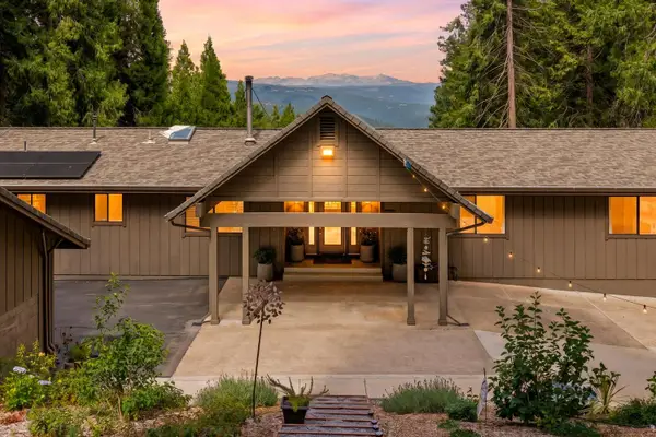 3070 Crystal Summit Road, Pollock Pines, CA 95726