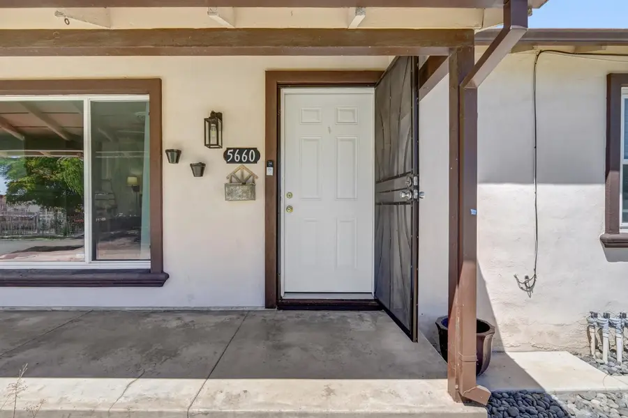5660 Velma Way, Sacramento, CA 95824 - #2