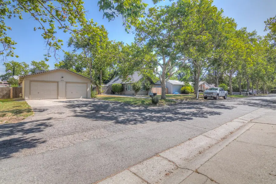 6221 Casita Avenue, Carmichael, CA 95608 - #3