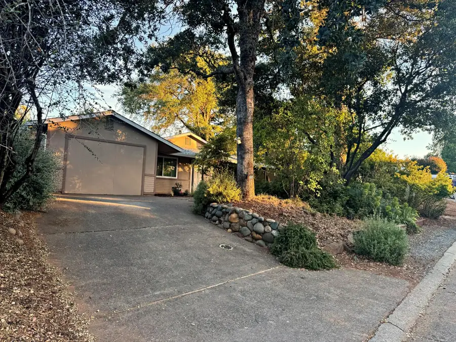 665 Cappella Drive, Diamond Springs, CA 95619 - #2
