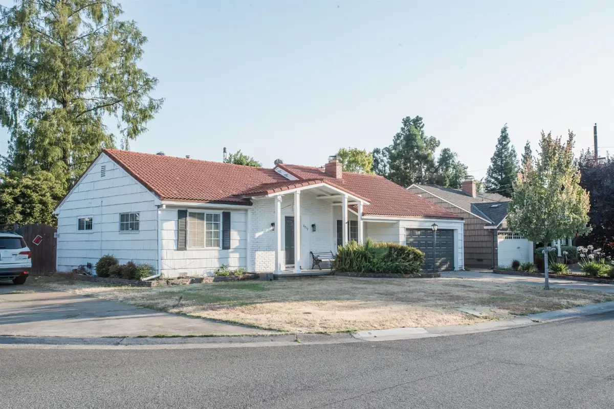 2912 Leta Lane, Sacramento, CA 95821 - #1