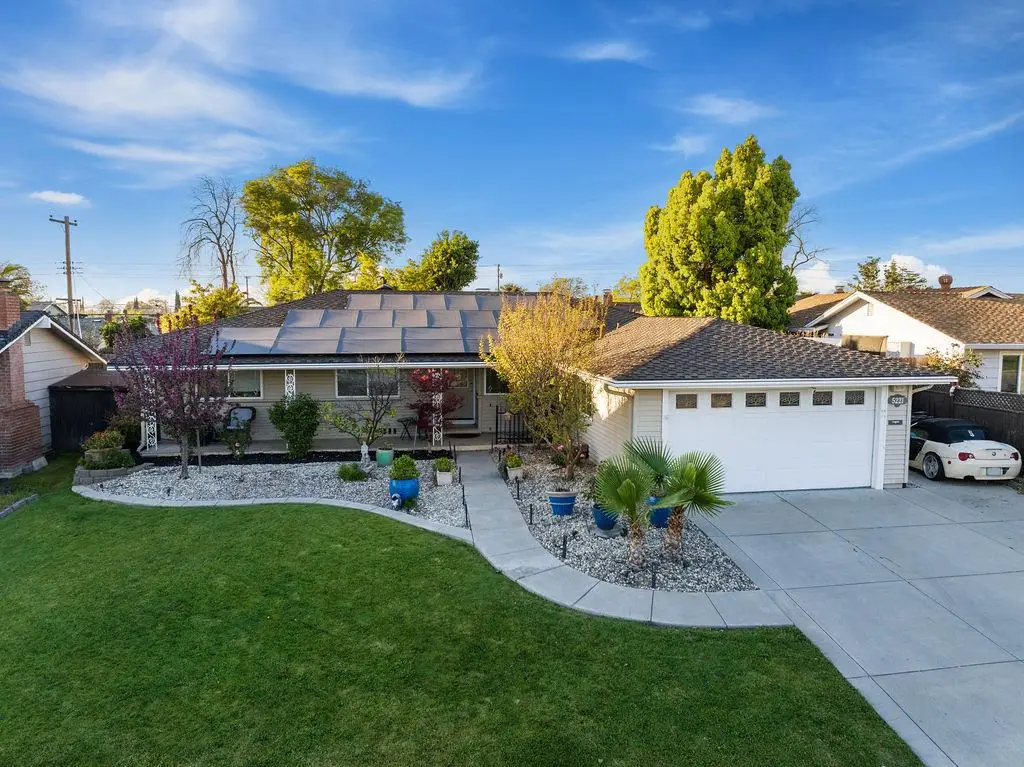 5221 Elbert Way, Sacramento, CA 95842 - #1