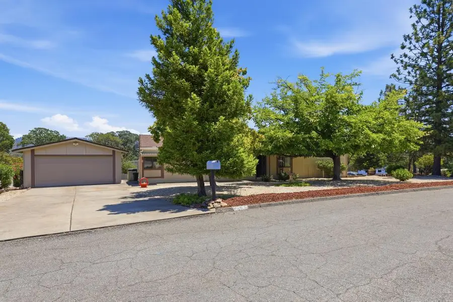16 Harbor Court, Oroville, CA 95966 - #2