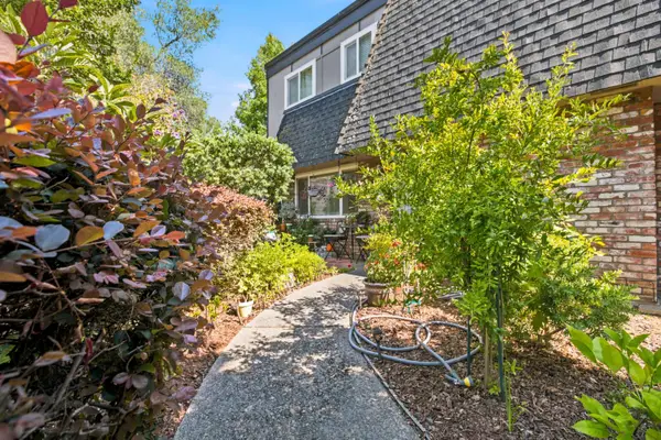 7518 Fairway Two Avenue, Fair Oaks, CA 95628