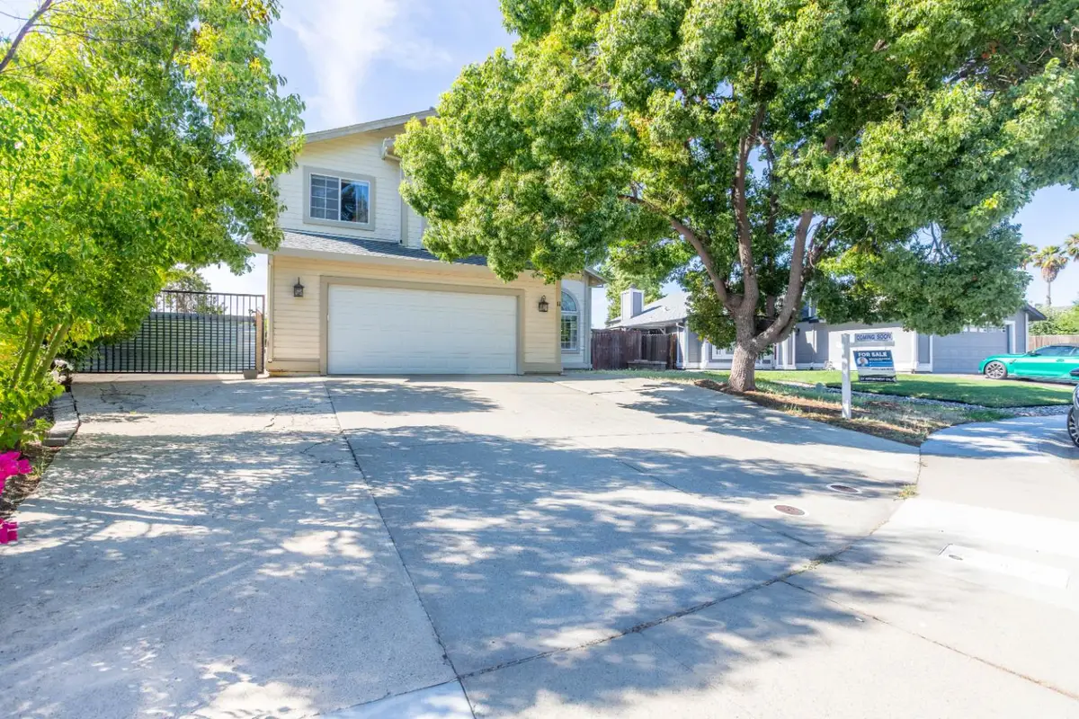 11 Monterosa Court, Sacramento, CA 95823 - #1