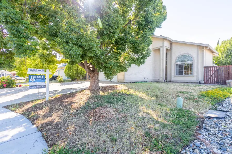 11 Monterosa Court, Sacramento, CA 95823 - #3