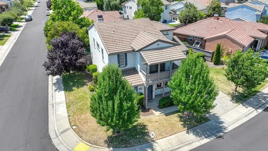4082 Copper Lake Way, Rancho Cordova, CA 95742 - #3