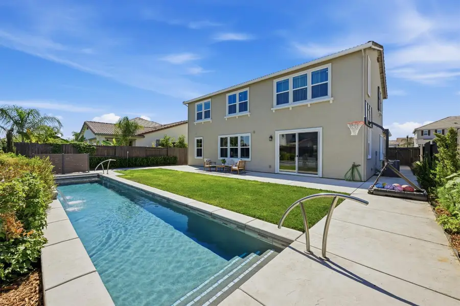 7487 Darque Way, Elk Grove, CA 95757 - #2