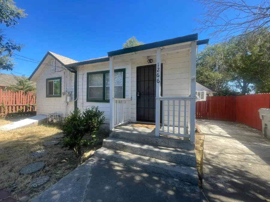 1266 Depot Street, Woodland, CA 95776 - #3