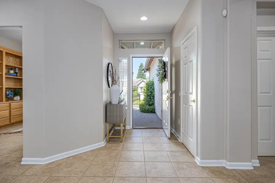 300 Lariat Loop, Lincoln, CA 95648 - #3