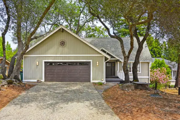 14051 Strawberry Circle, Penn Valley, CA 95946