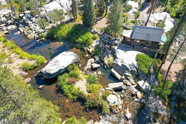 100 S Yuba Drive, Soda Springs, CA 95728