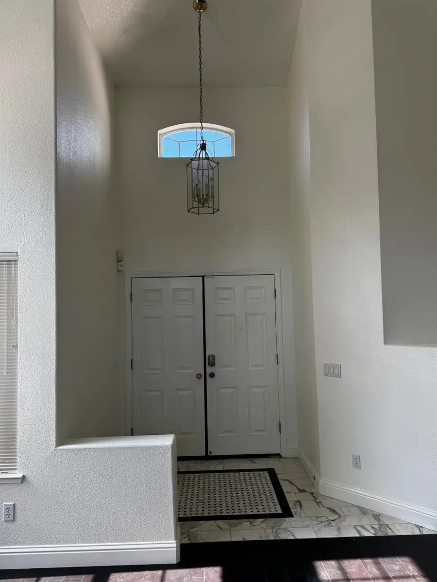 8284 Oakbark Court, Elk Grove, CA 95758 - #3