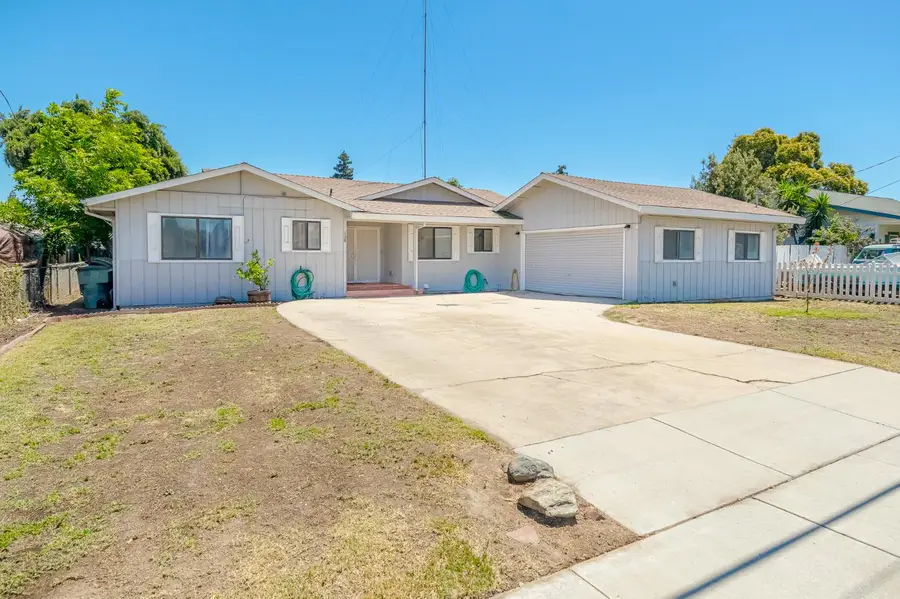 428 N Western Avenue, Waterford, CA 95386 - #2