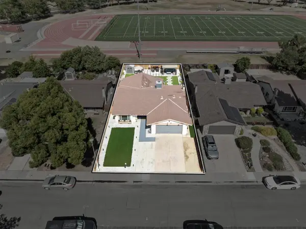 39 Del Vista Circle, Sacramento, CA 95823