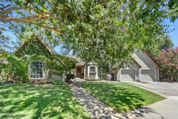 3006 Clairidge Oak Court, Sacramento, CA 95821