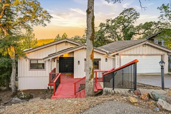 12524 Jayhawk Court, Penn Valley, CA 95946