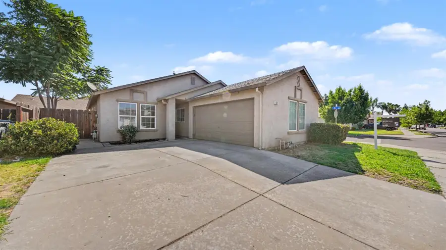 831 Emily Street, Turlock, CA 95380 - #2