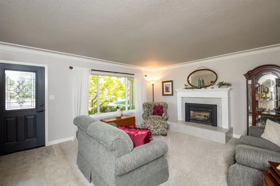 631 Baker Drive, Ripon, CA 95366 - #3