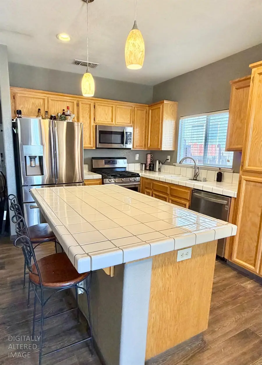 1091 Twins Way, Yuba City, CA 95991 - #3