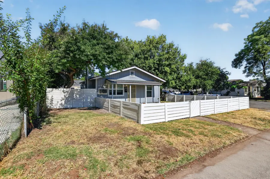 2297 Beaumont Street, Sacramento, CA 95815 - #2