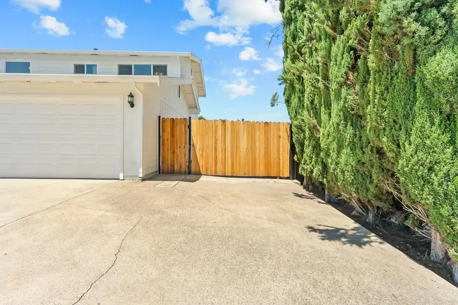 8376 Berman Walk Way, Citrus Heights, CA 95610 - #2
