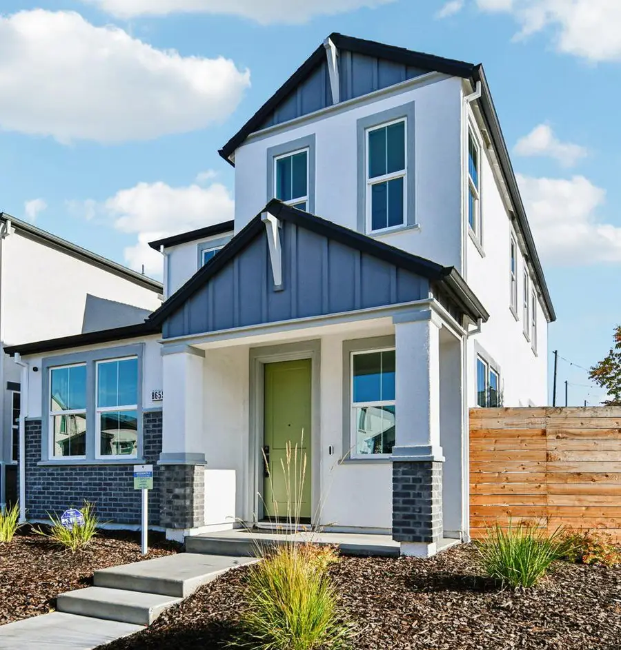 8631 Starburst Way, Sacramento, CA 95823 - #3