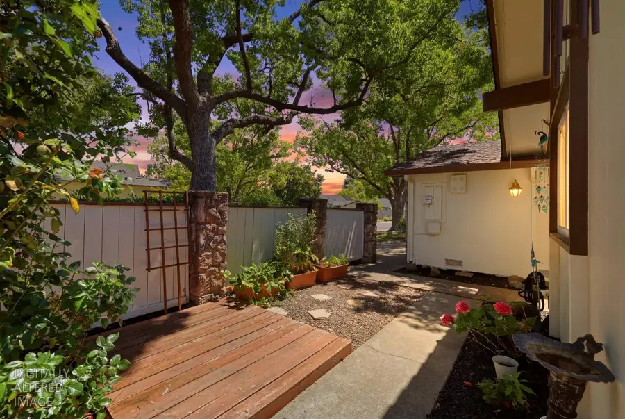 1156 Rosa Del Rio Way, Sacramento, CA 95822 - #2