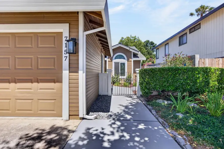 7157 Springmont Drive, Elk Grove, CA 95758 - #3